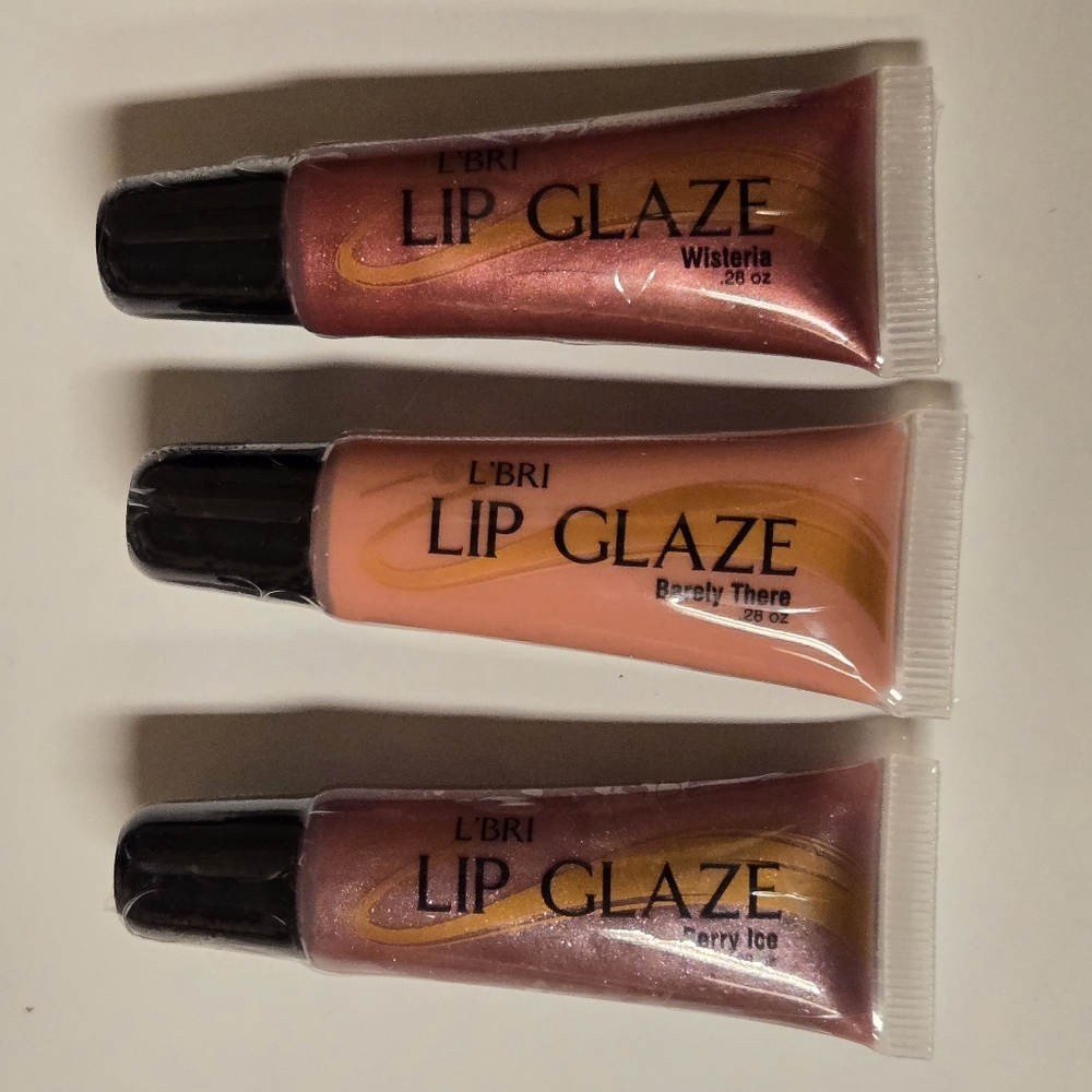 L'BRI PURE n NATURAL Lip Glaze Set Of 3 - Barely There, Wisteria, Berry Ice. New